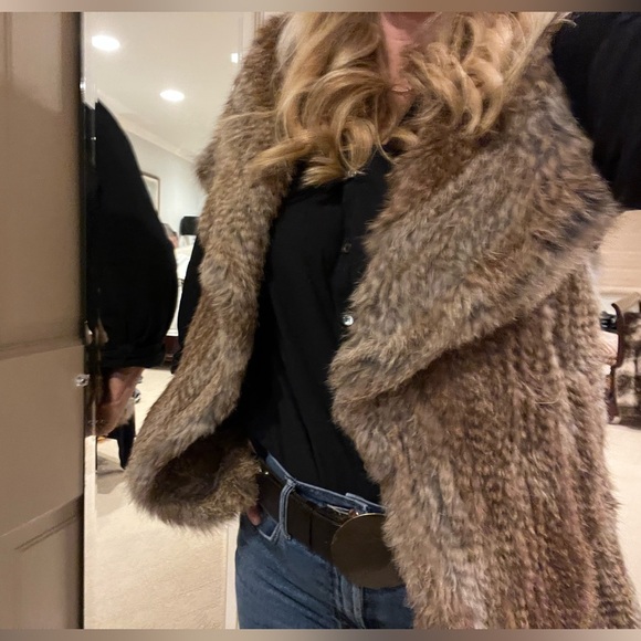 Stylish real rabbit fur brown vest. Like new. Calypso St. Barth. VINTAGE. Small - Picture 6 of 7